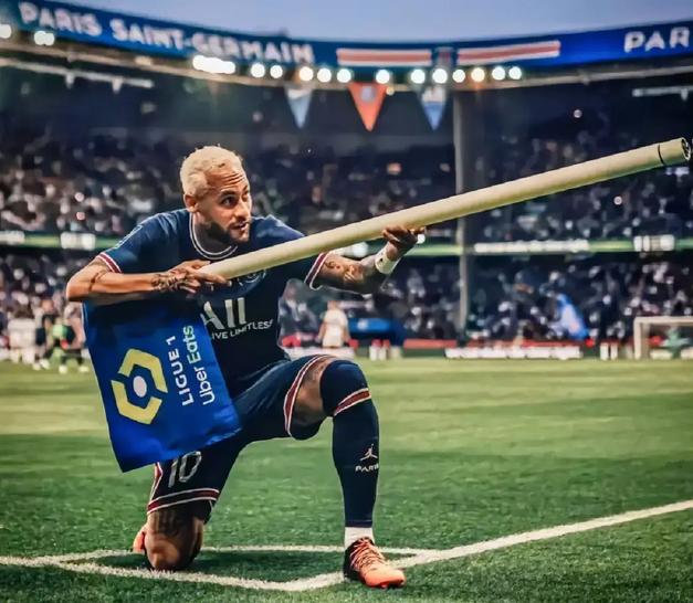 jiuyou.com-关于曼联观众热烈欢呼！，杜兰特迎来五赛季出色发挥引发球迷热议的信息-jiuyou.com