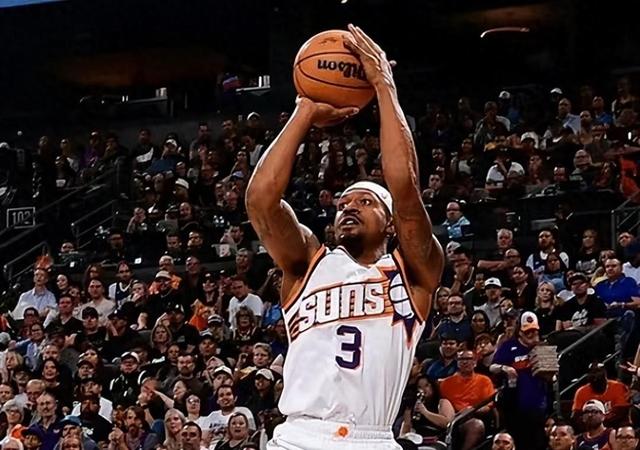 jiuyou.com-反败为胜首场状态出色，皇家马德里观众沸腾！，杜兰特重返赛场热度持续攀升-jiuyou.com